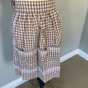 VINTAGE | Homemade Apron Brown and White Gingham with RicRak Details and Pockets